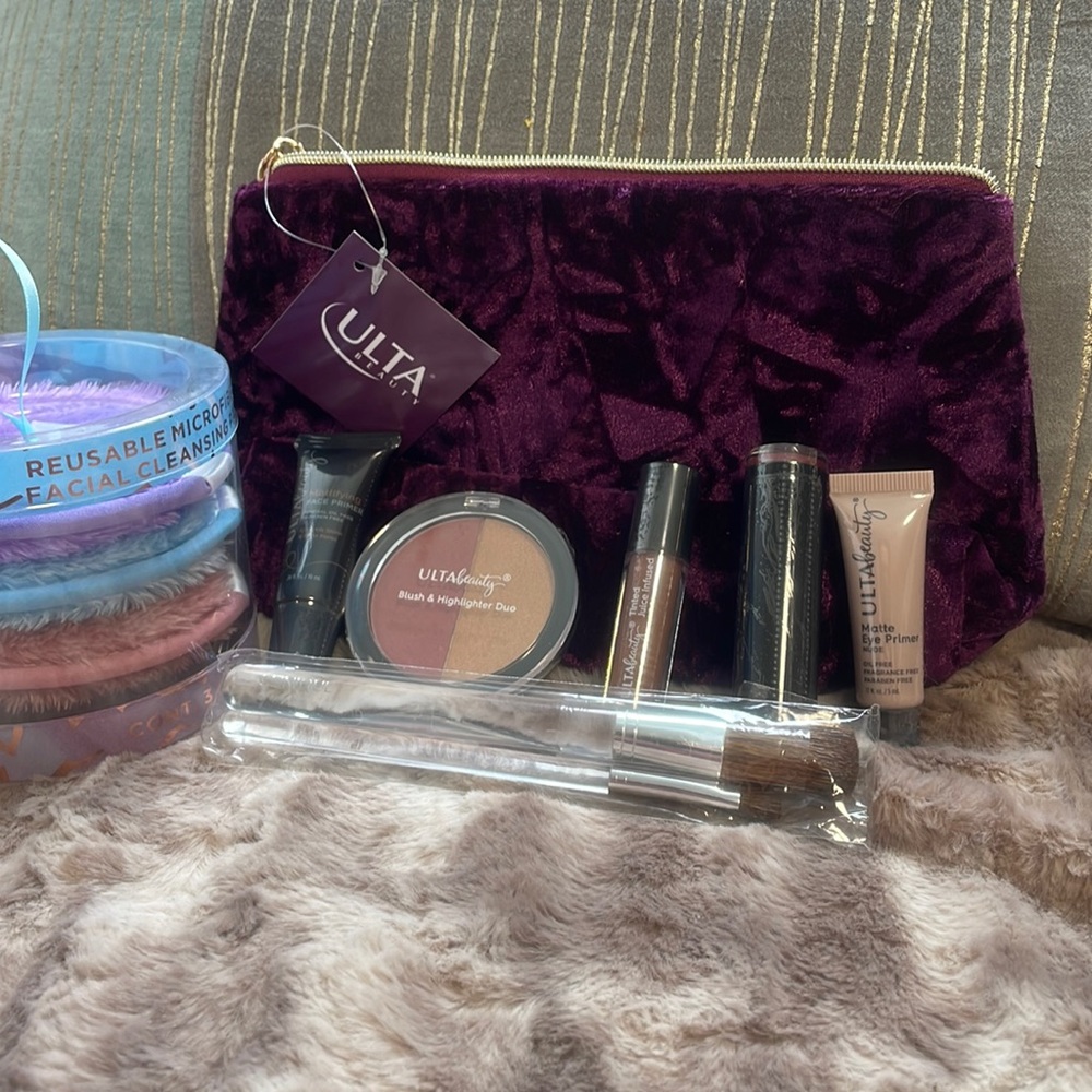 Ulta Makeup Bundle + Free Gifts!